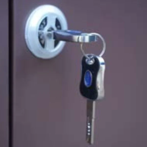 3-Door Premium Steel Almirah – Model 4855 - Image 3